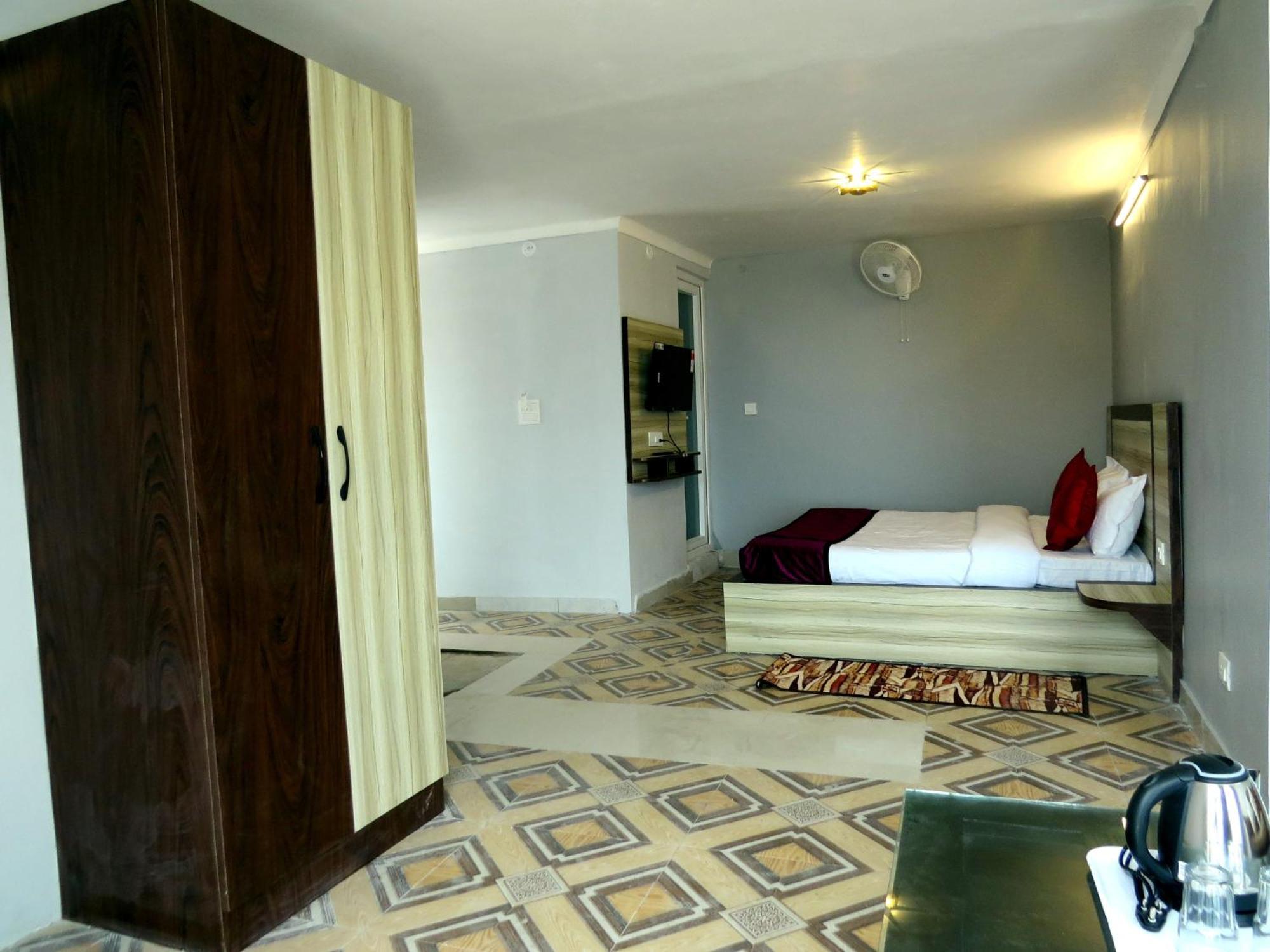 Hotel Haya Palace Nainital Exteriér fotografie