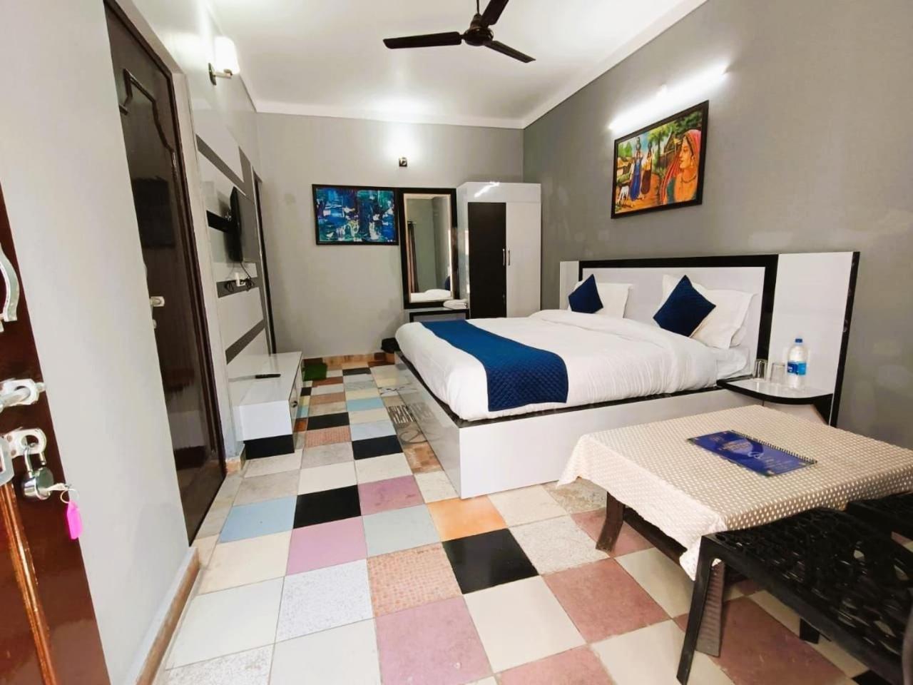 Hotel Haya Palace Nainital Exteriér fotografie