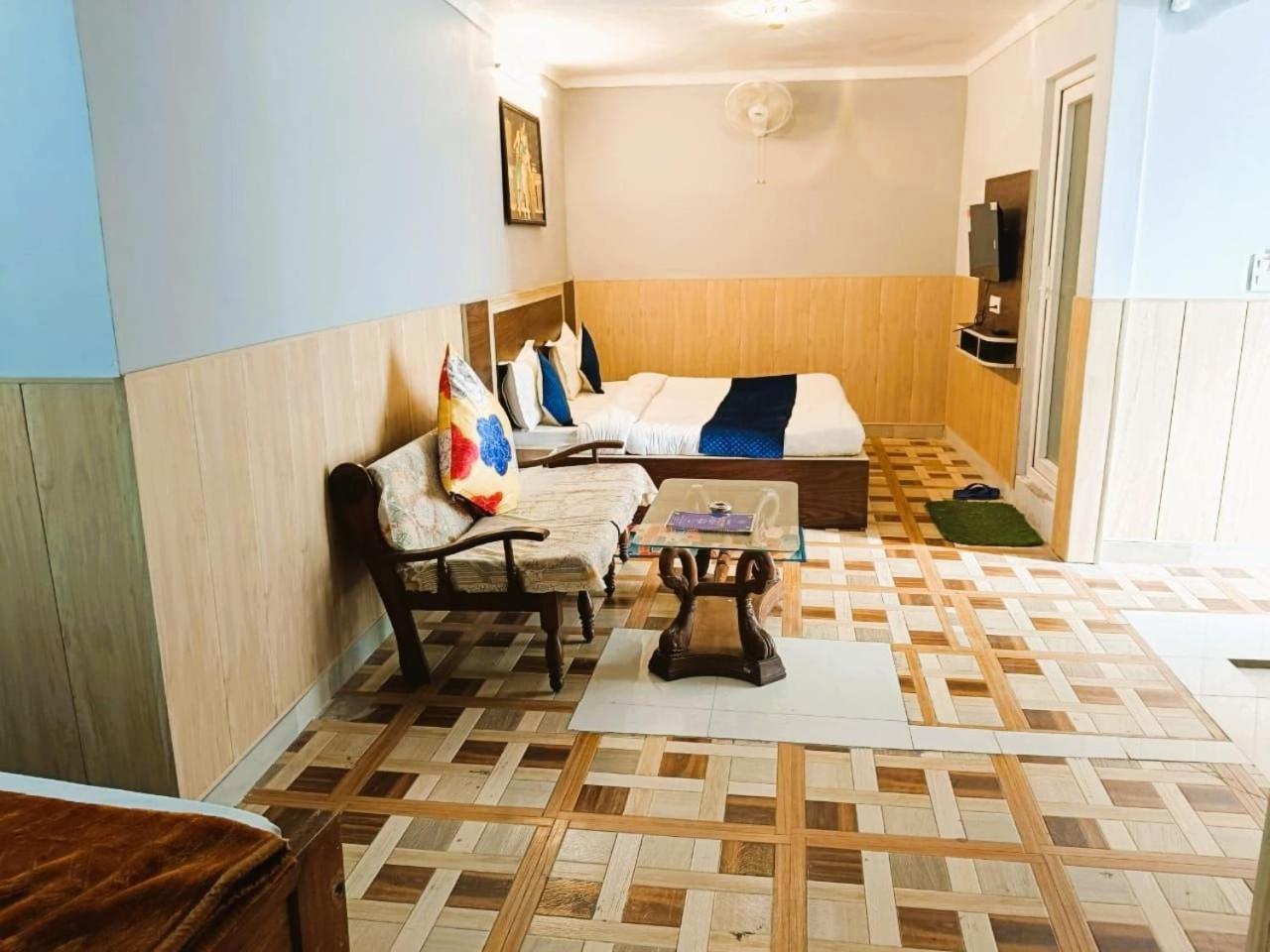 Hotel Haya Palace Nainital Exteriér fotografie