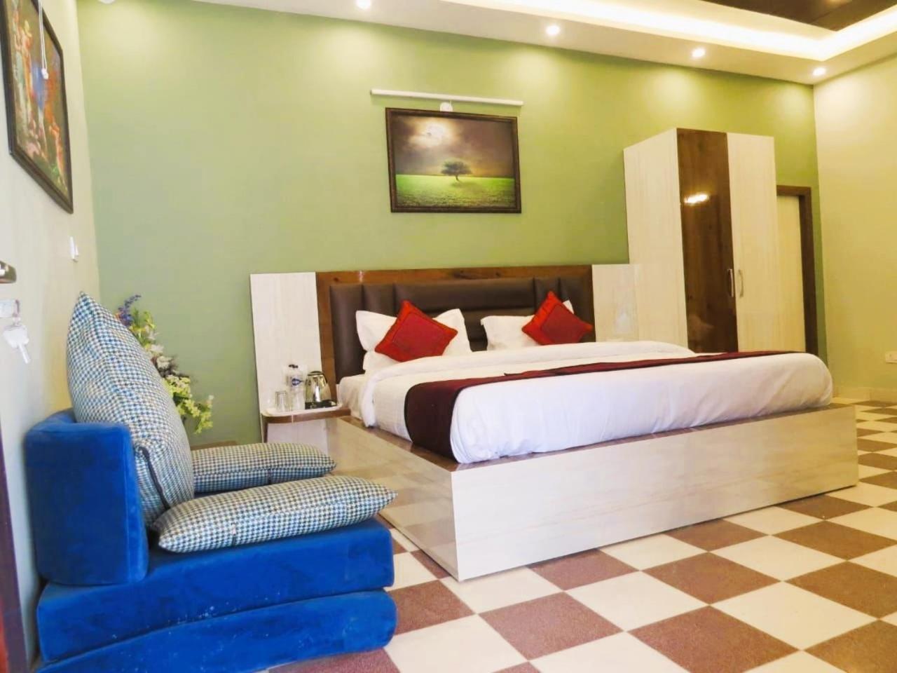 Hotel Haya Palace Nainital Exteriér fotografie