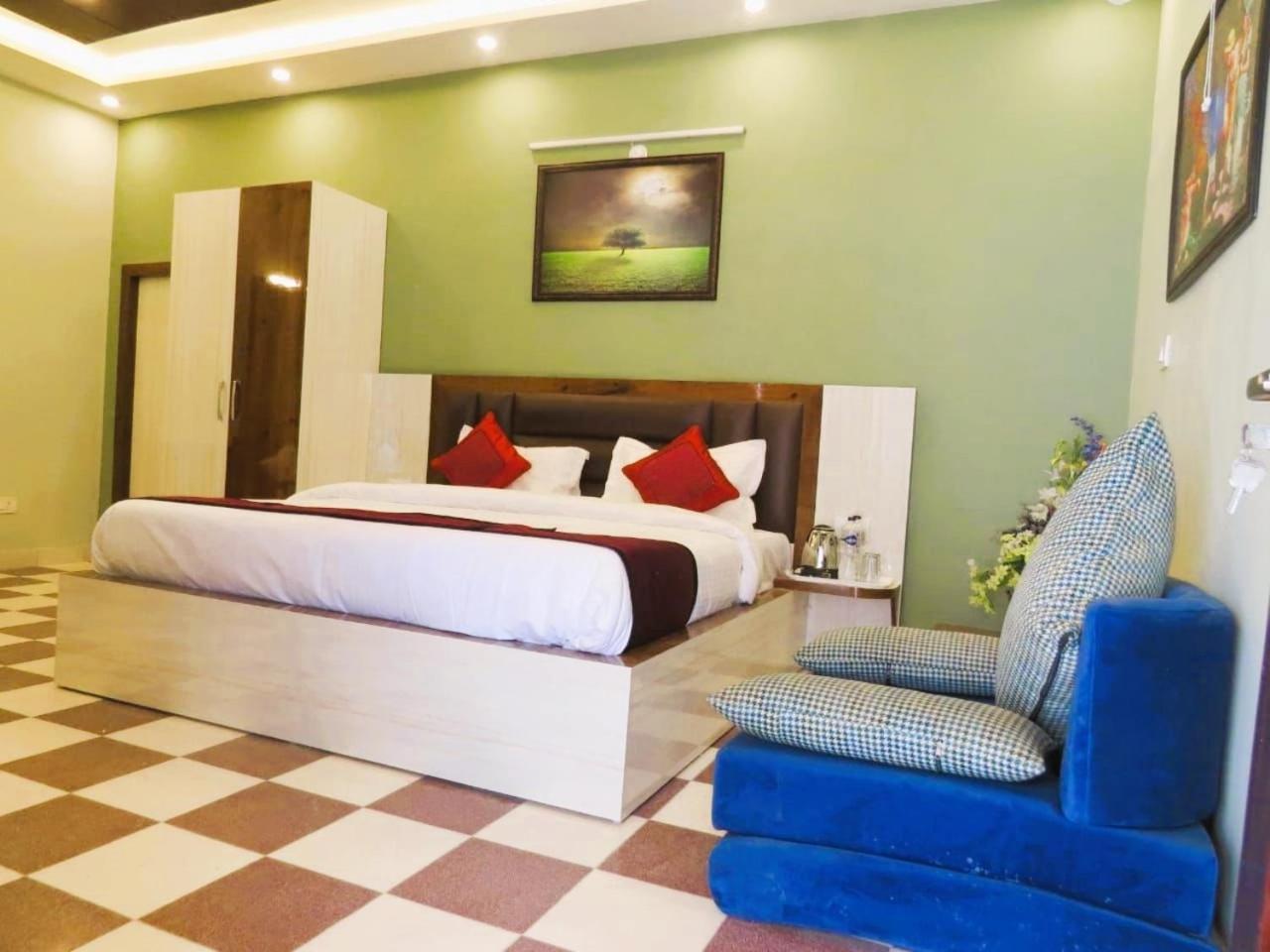 Hotel Haya Palace Nainital Exteriér fotografie